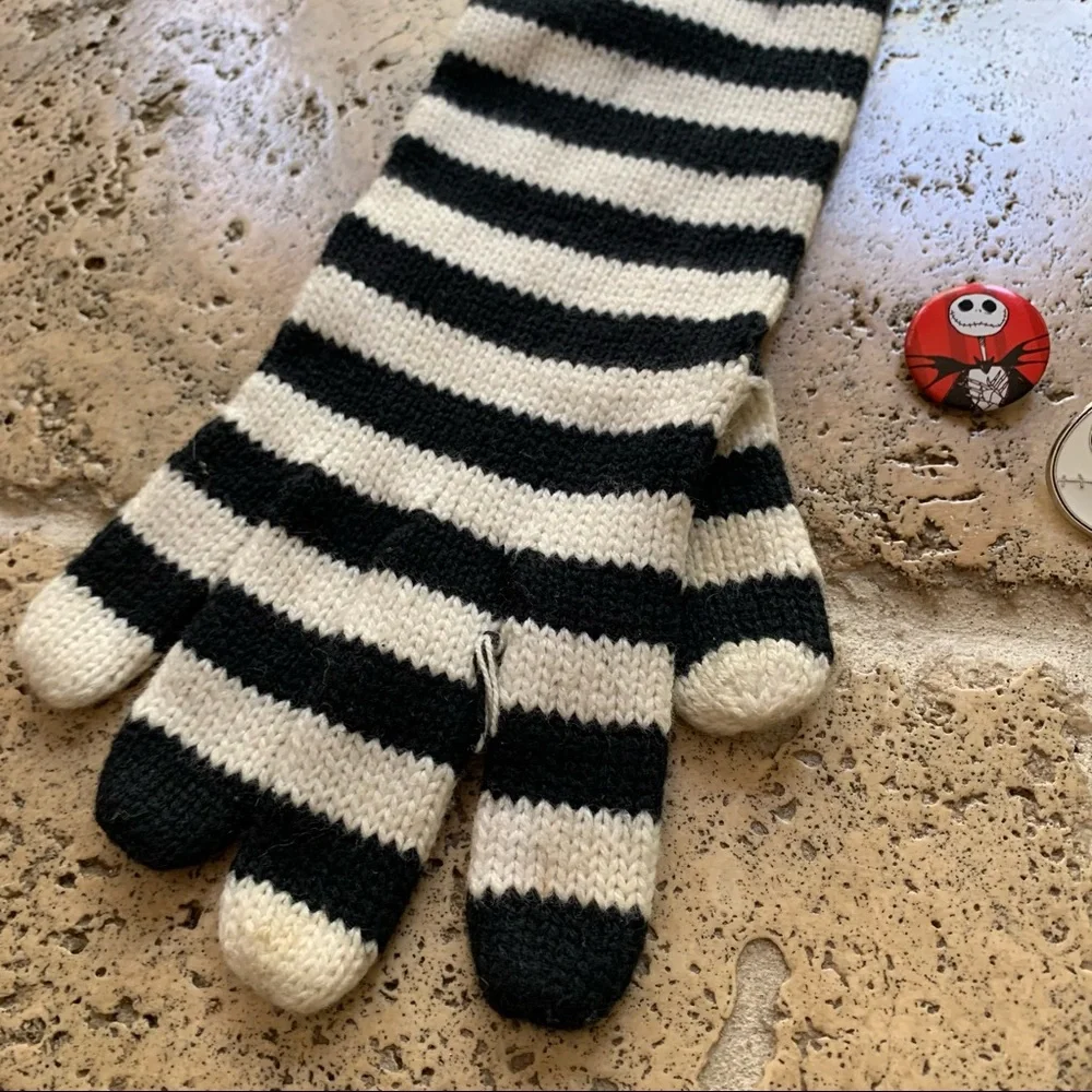 Nightmare Before Christmas Jack Skellington Stripe Gloves Pin Lot Disney